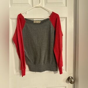 Vintage Havannah Off-the-Shoulder Gray and Red Sweatshirt Size S

#0062
